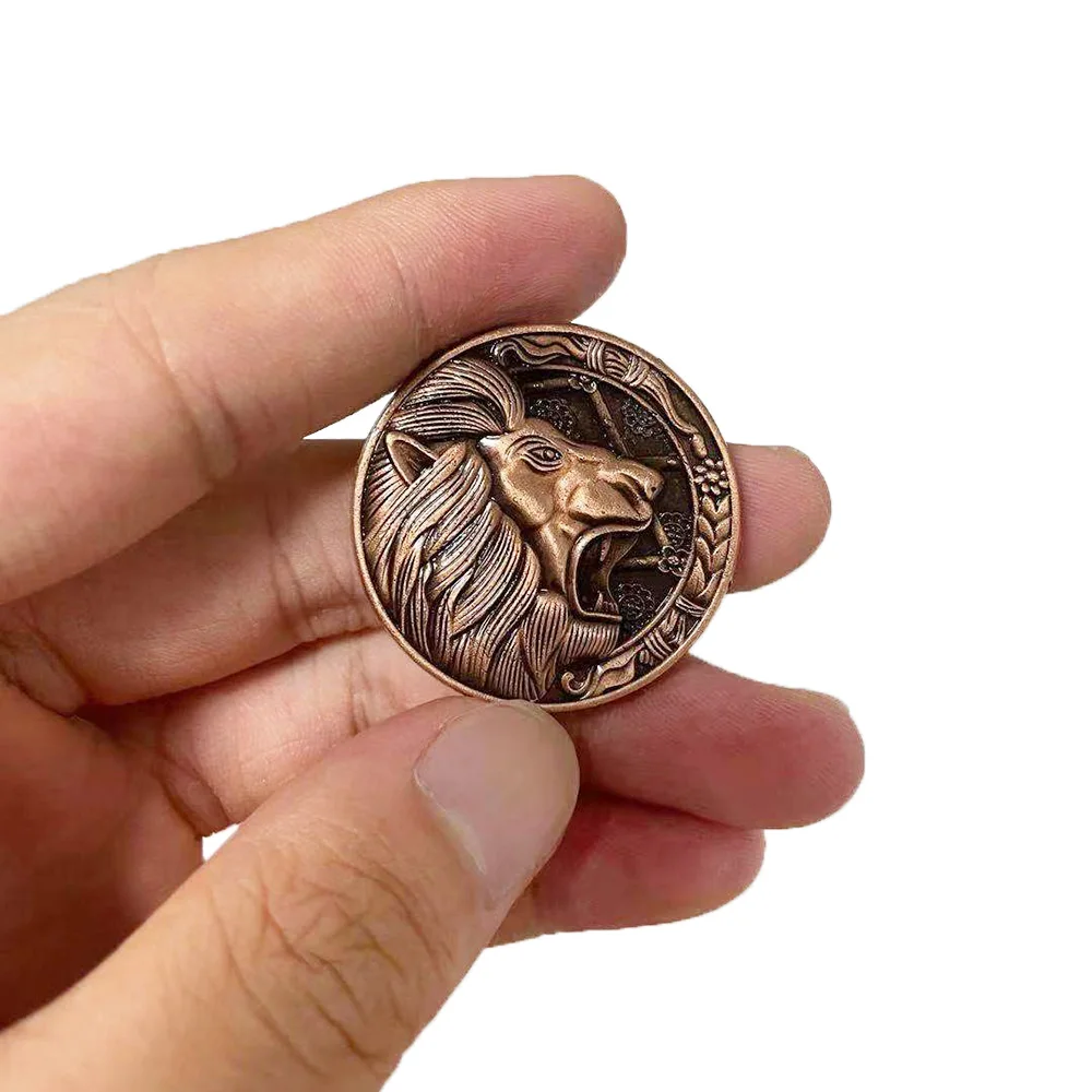 Residents Evils 8 Village Lady Dimitrescu Keychain Alcina Dimitrescu Figure Metal Pendant Key Chain Women Men Keyring Jewelry