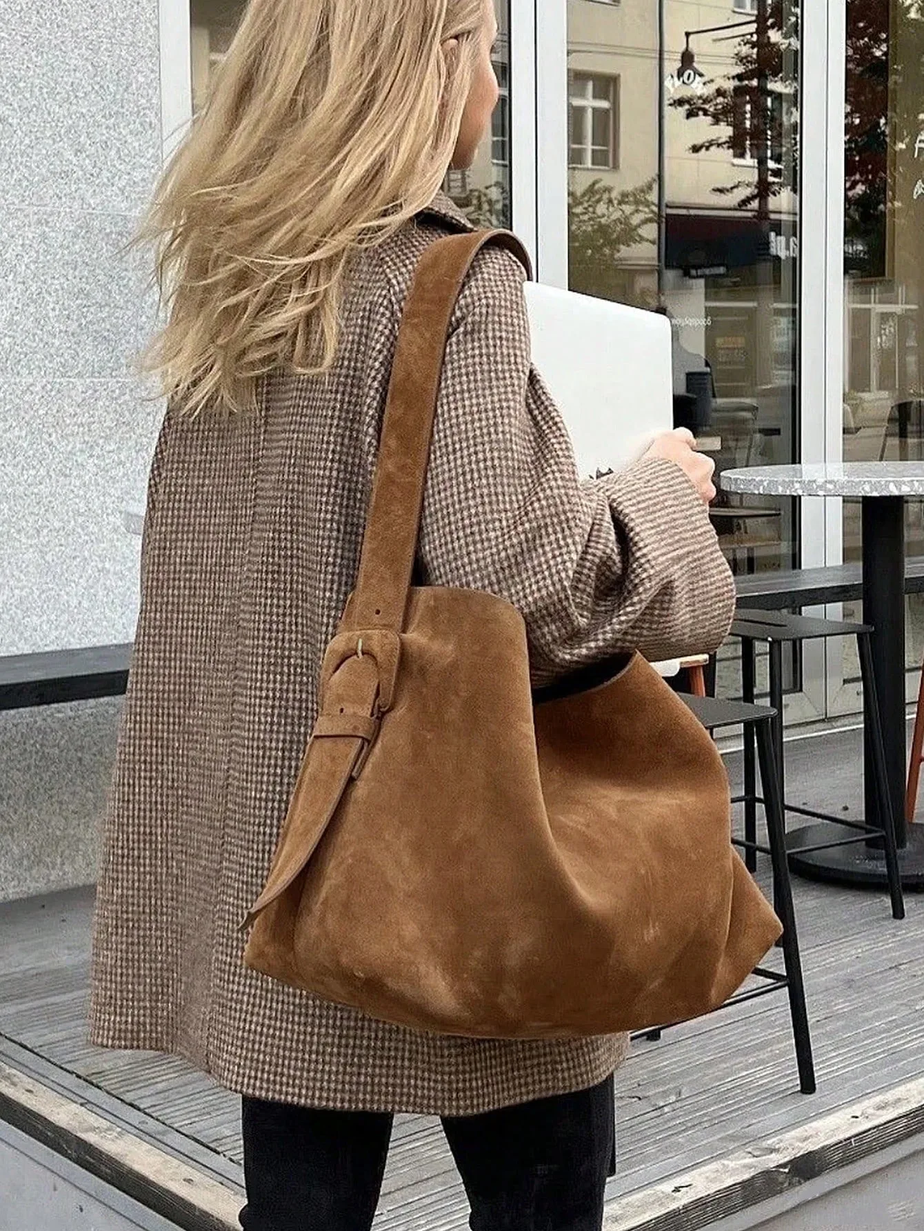 2026 New Retro Bag Brown Large Capacity Shoulder Bag, Underarm Bag, Crossbody Bag Fashion and Leisure Daily Commuter Women's Bag