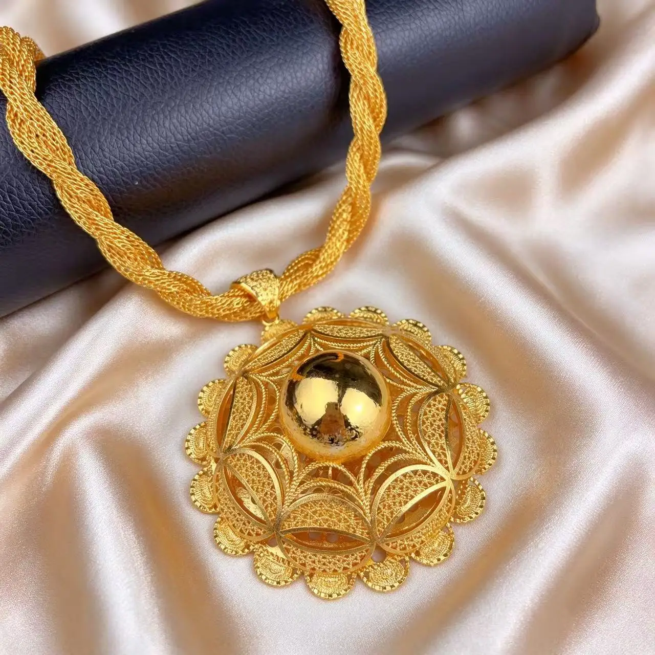 Ethiopian Dubai 24k Plated Gold 6PCS Jewelry Set For Woman African Indian Big Pendant Necklace Wedding Engagement Gifts