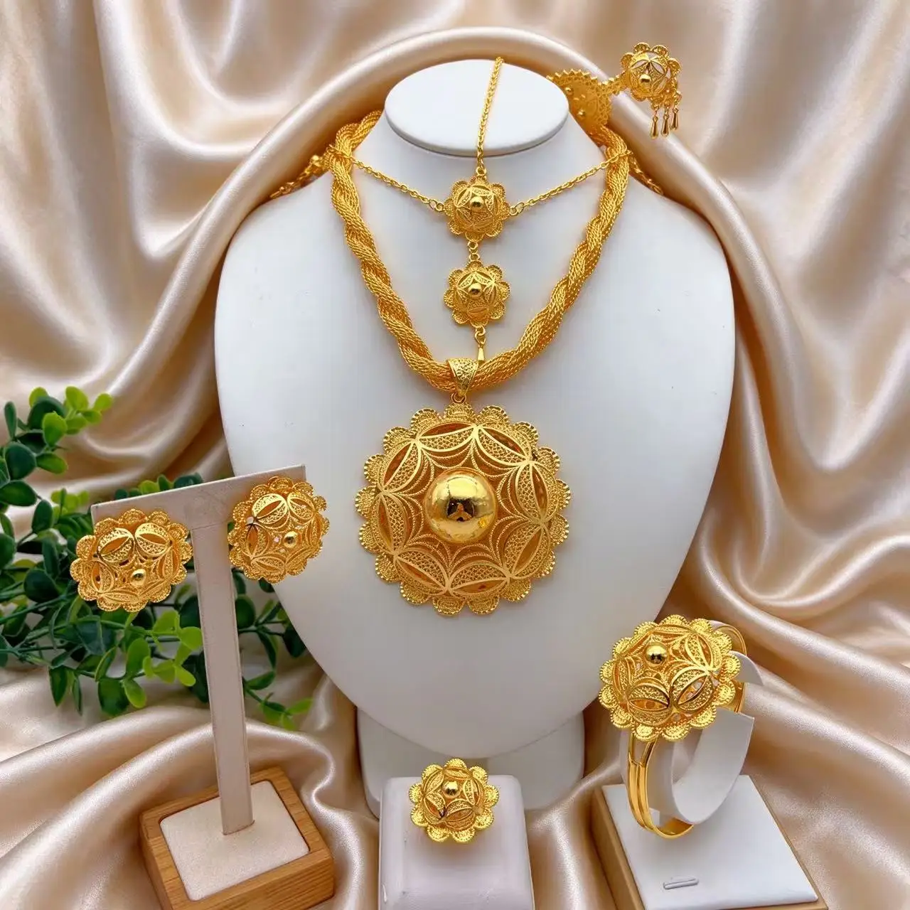 Ethiopian Dubai 24k Plated Gold 6PCS Jewelry Set For Woman African Indian Big Pendant Necklace Wedding Engagement Gifts