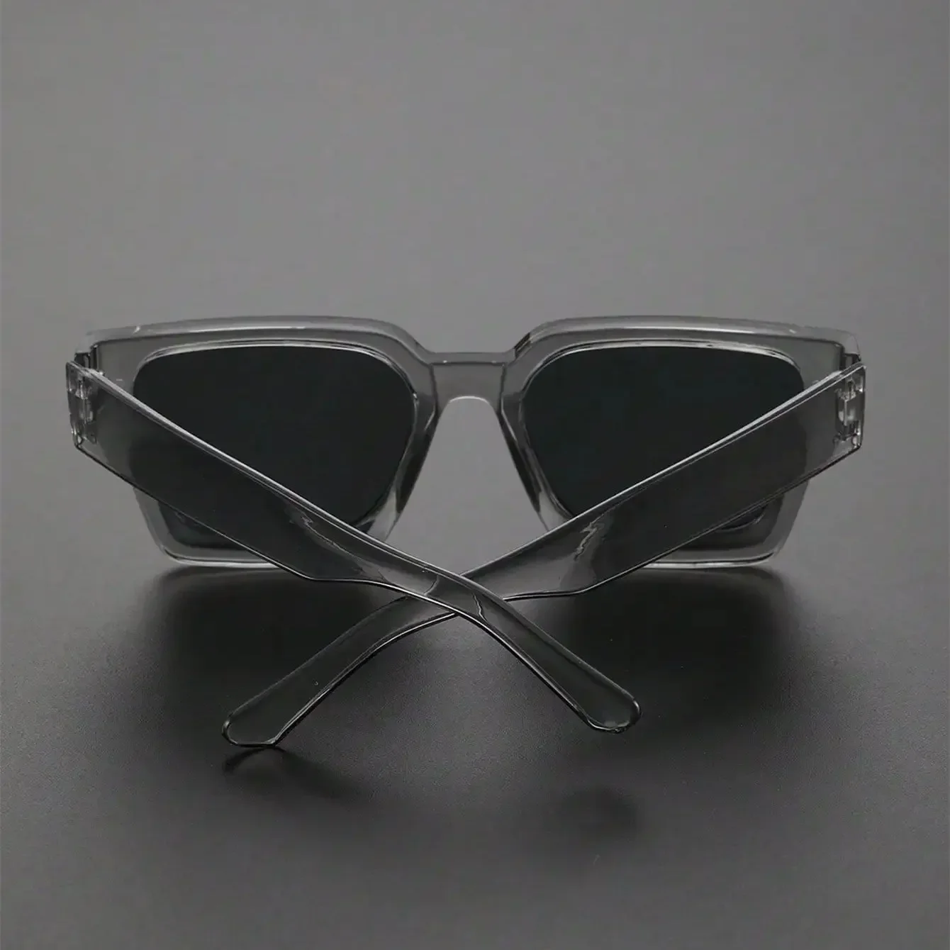 Unisex Plastic Fashion Square Frame Sunglasses For Street Photography And Beach Trips Driving Accessories
