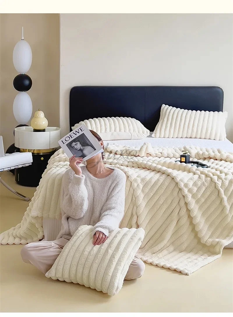 Imitation Rabbit Velvet Autumn Bed Blanket or Blanket and Pillowcase Soft Warmth Winter Sofa Blankets for Throw Lap Blanket Nap