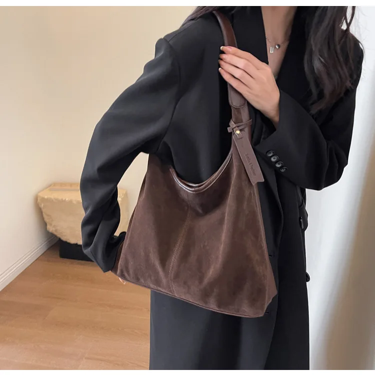 Women Suede Shoulder Bag with Zipper Hobo Bags Large Capacity Handbag Slouchy Bag Commuter Travel Bag Purses and Handbags