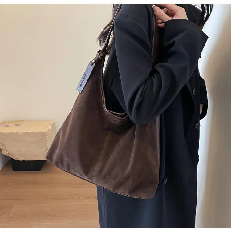 Women Suede Shoulder Bag with Zipper Hobo Bags Large Capacity Handbag Slouchy Bag Commuter Travel Bag Purses and Handbags