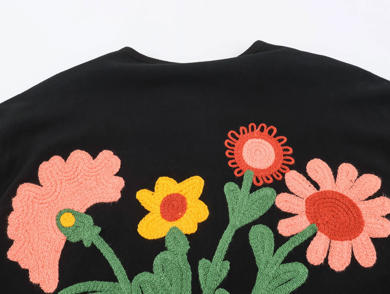 KONDALA Chic 2026 Vintage Autumn Modern Flower Embroidery Jacket Streetwear Pockets Single Breasted Loose Casual Female Outwear