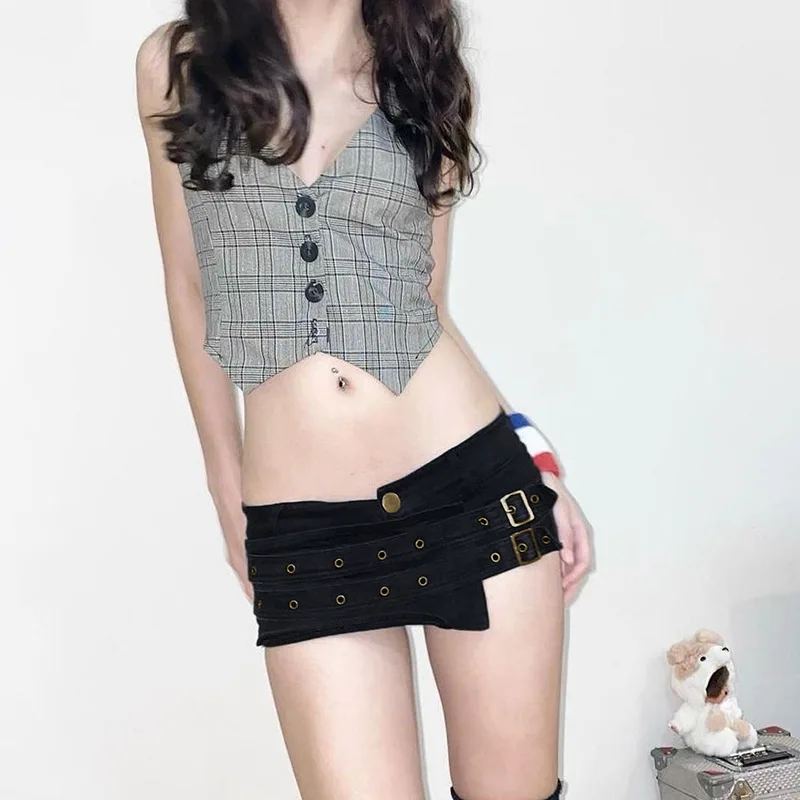 Goth Dark Punk Style Metal Buckle Ultrashort Pants Mall Goth Low Waist Skinny Shorts Cyber Y2K Streetwear Women Alt Hot Pants