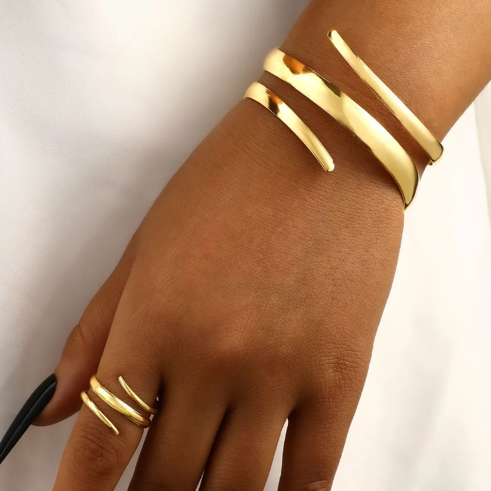 European and American Thick Bracelet and Ring Jewelry Set for Women Gold Color Geometric Line Bracelet Ring Combination Set Gift