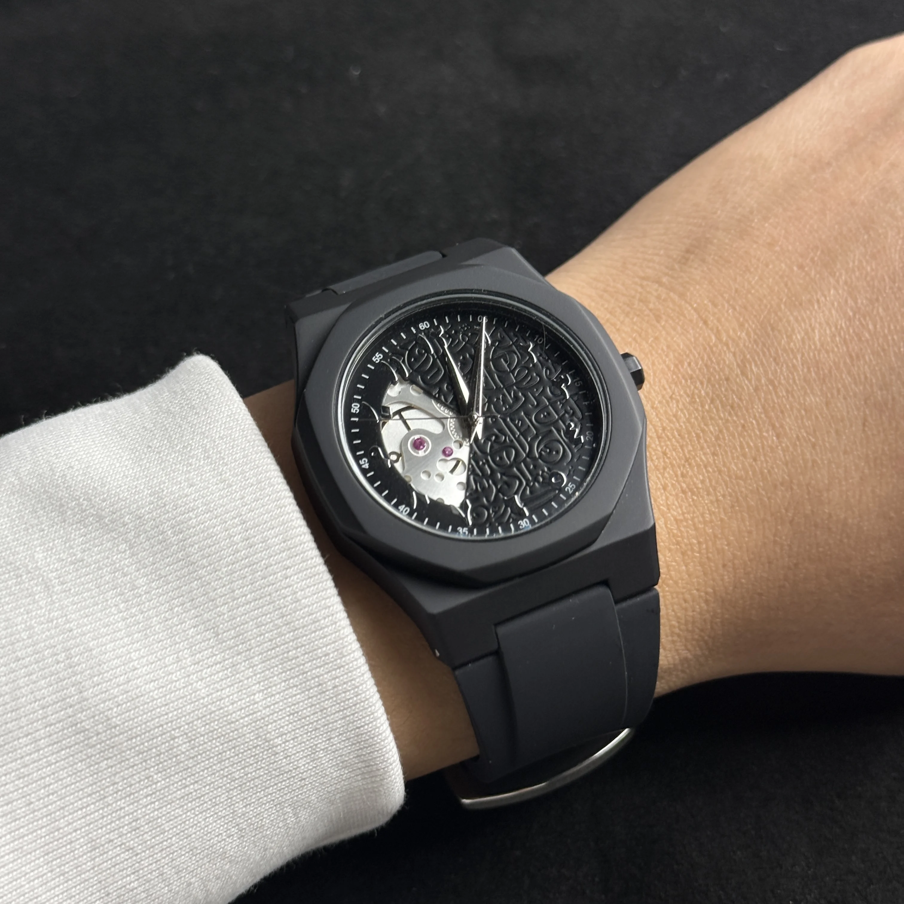 Men's Top Luxury Business Watches Arabic Numeral Waterproof Quartz Watches Men's Analog Mechanical Watches