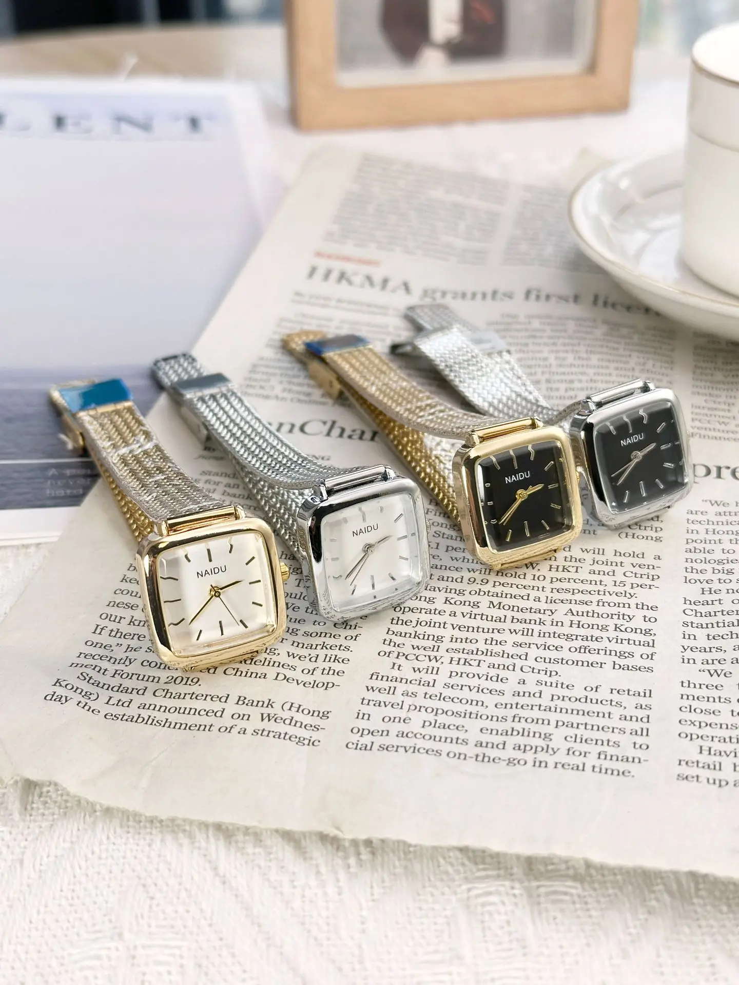 Watches For Woman Light Luxury Advanced Ladies Watches Simple Fashion Compact Dial Women's Quartz Watch Student Gift UTHAI