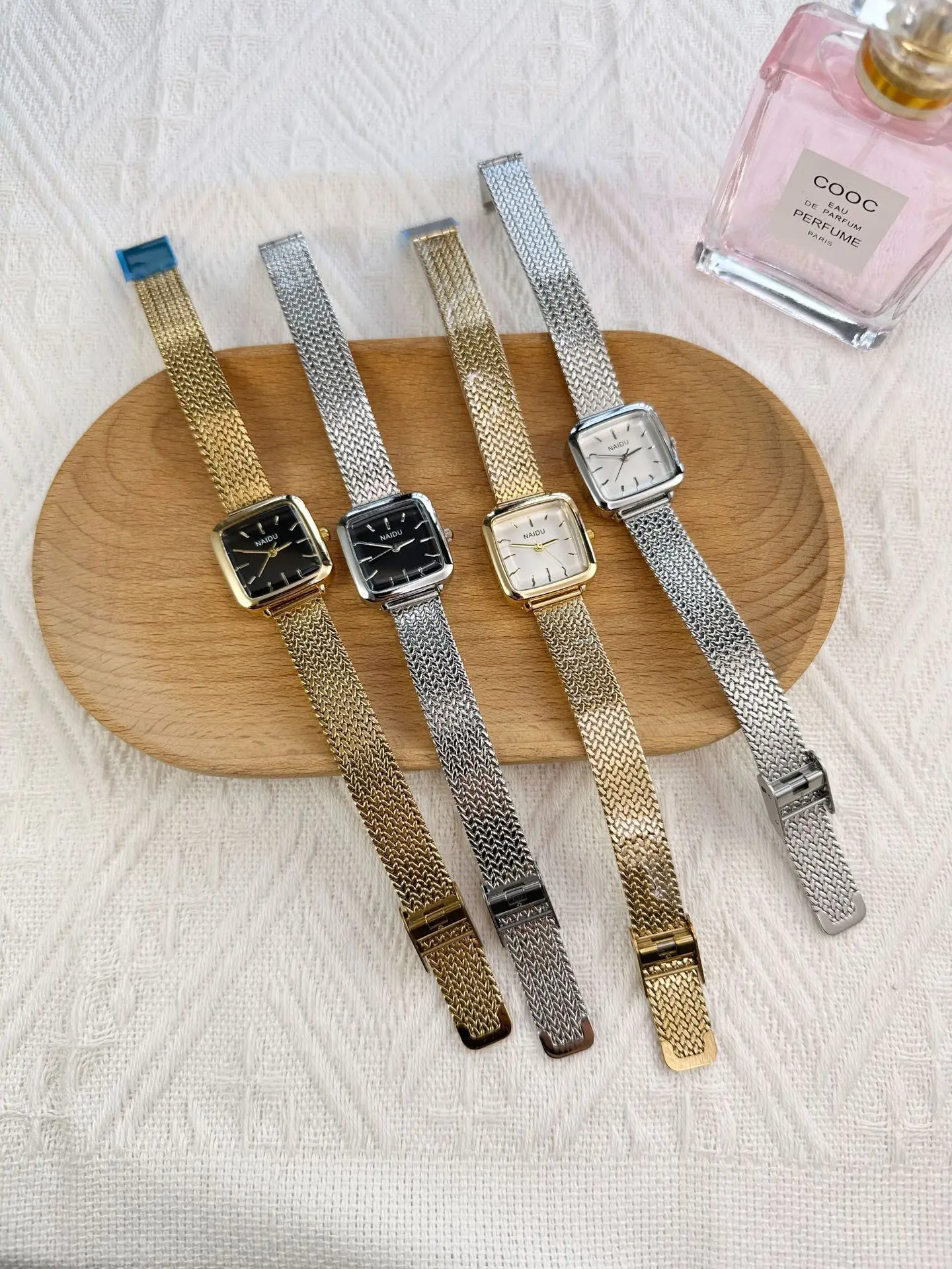 Watches For Woman Light Luxury Advanced Ladies Watches Simple Fashion Compact Dial Women's Quartz Watch Student Gift UTHAI
