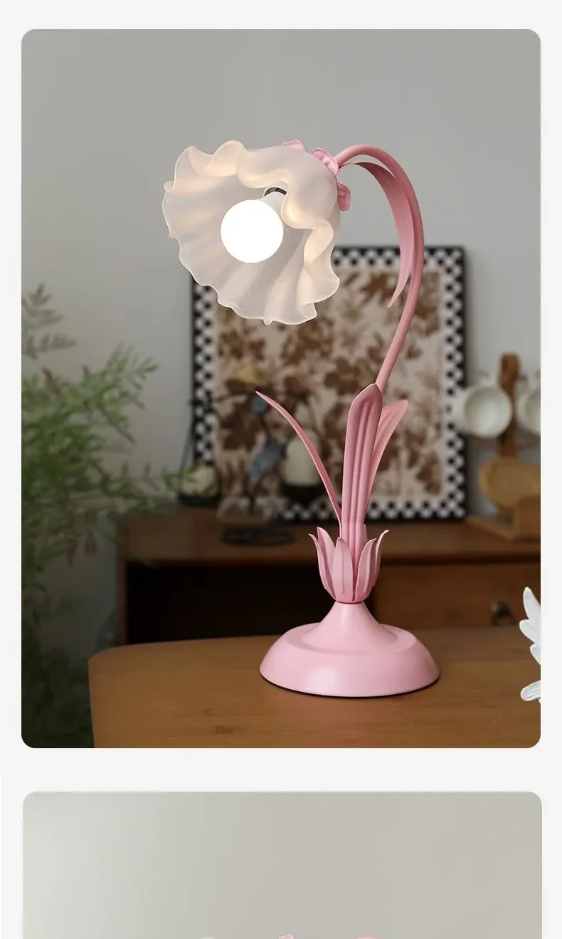 French Romantic Flower Desk Lamp Retro Atmosphere Sense Bedside Table Lights Cream Style Pastoral Country for Home Bedroom