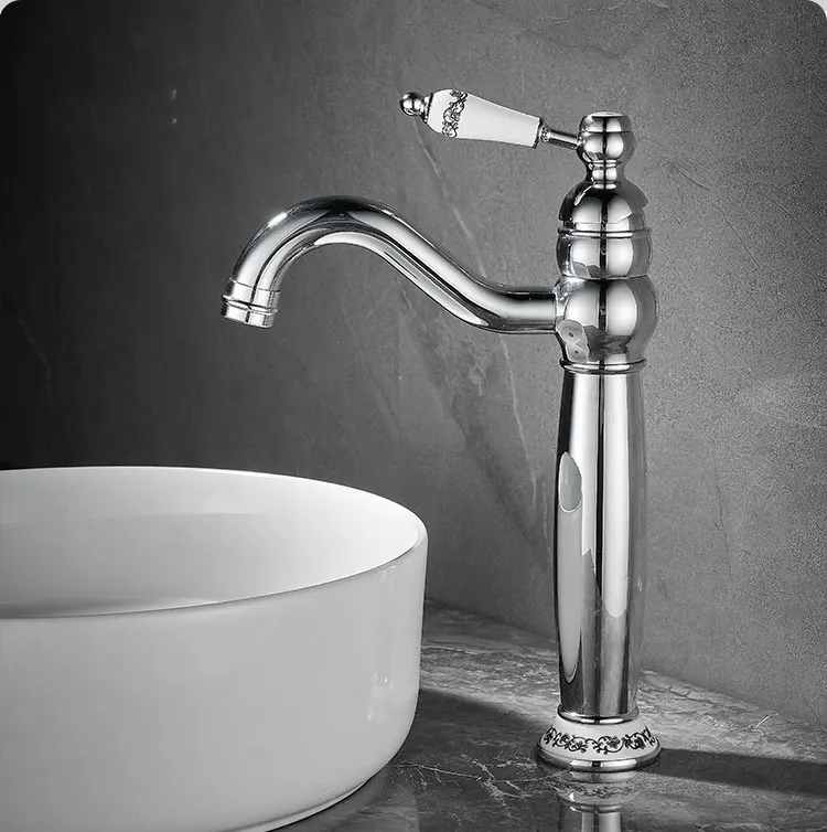 Brass Brushed gold vintage Basin Faucet Bathroom cabinet wash Basin Hot and Cold Water Faucet splash-proof XT-450