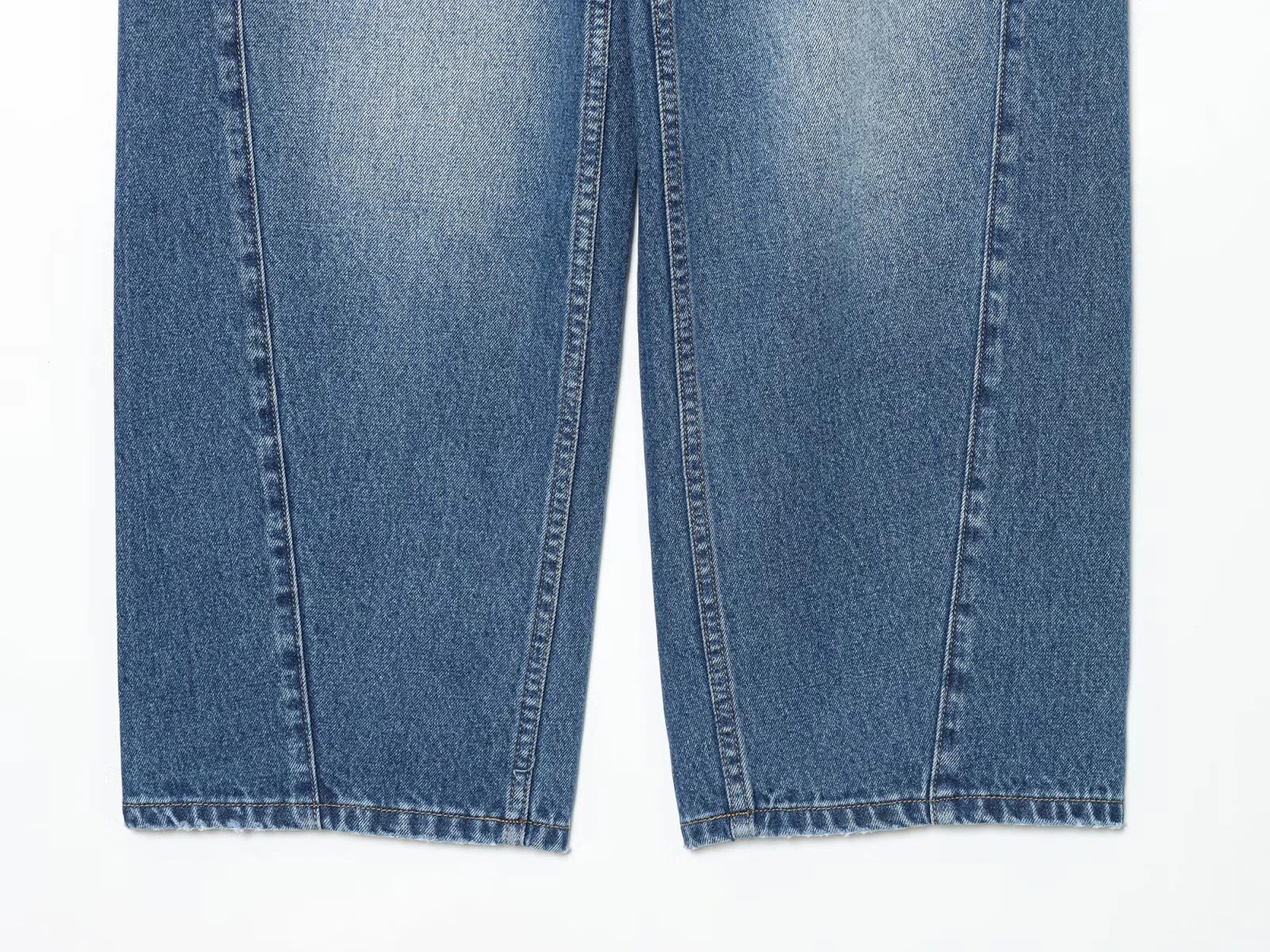 European and American style 2025 winter new women's clothing mid waist balloon version sickle bending knife jeans