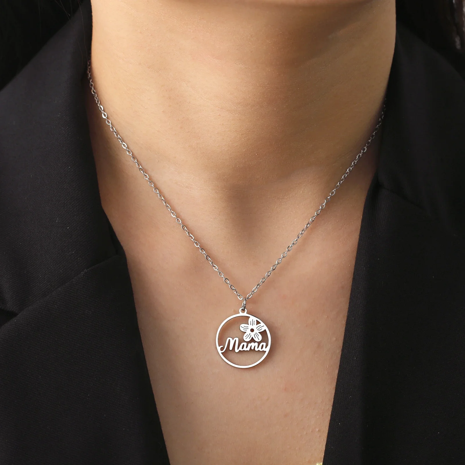 Skyrim Mama Letter Pendant Necklace for Women Stainless Steel Neck Chain Choker Trendy Family Jewelry Mother's Day Gift for Mom