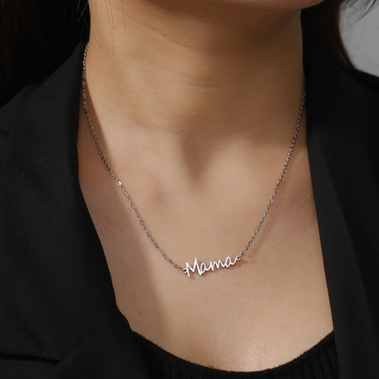 Skyrim Mama Letter Pendant Necklace for Women Stainless Steel Neck Chain Choker Trendy Family Jewelry Mother's Day Gift for Mom