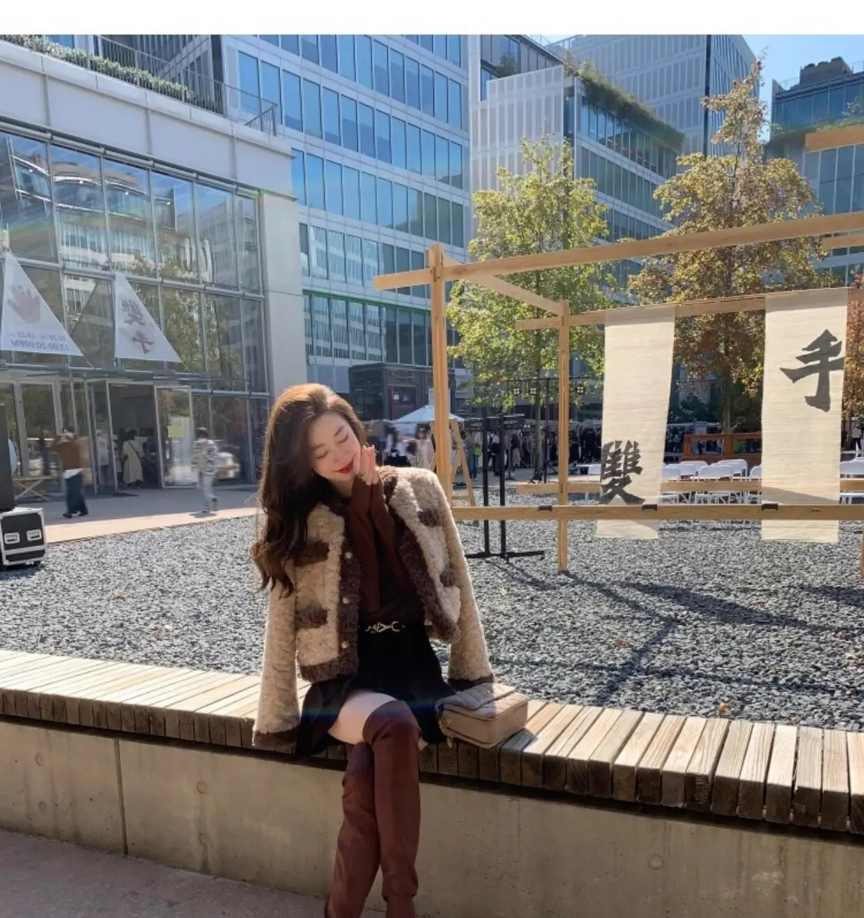 Vintage Women's Faux Lamb Fur Cropped Coat Autumn Winter Warm Thick Outerwear Woman Elegant Gold Single Breasted Plush Jacket