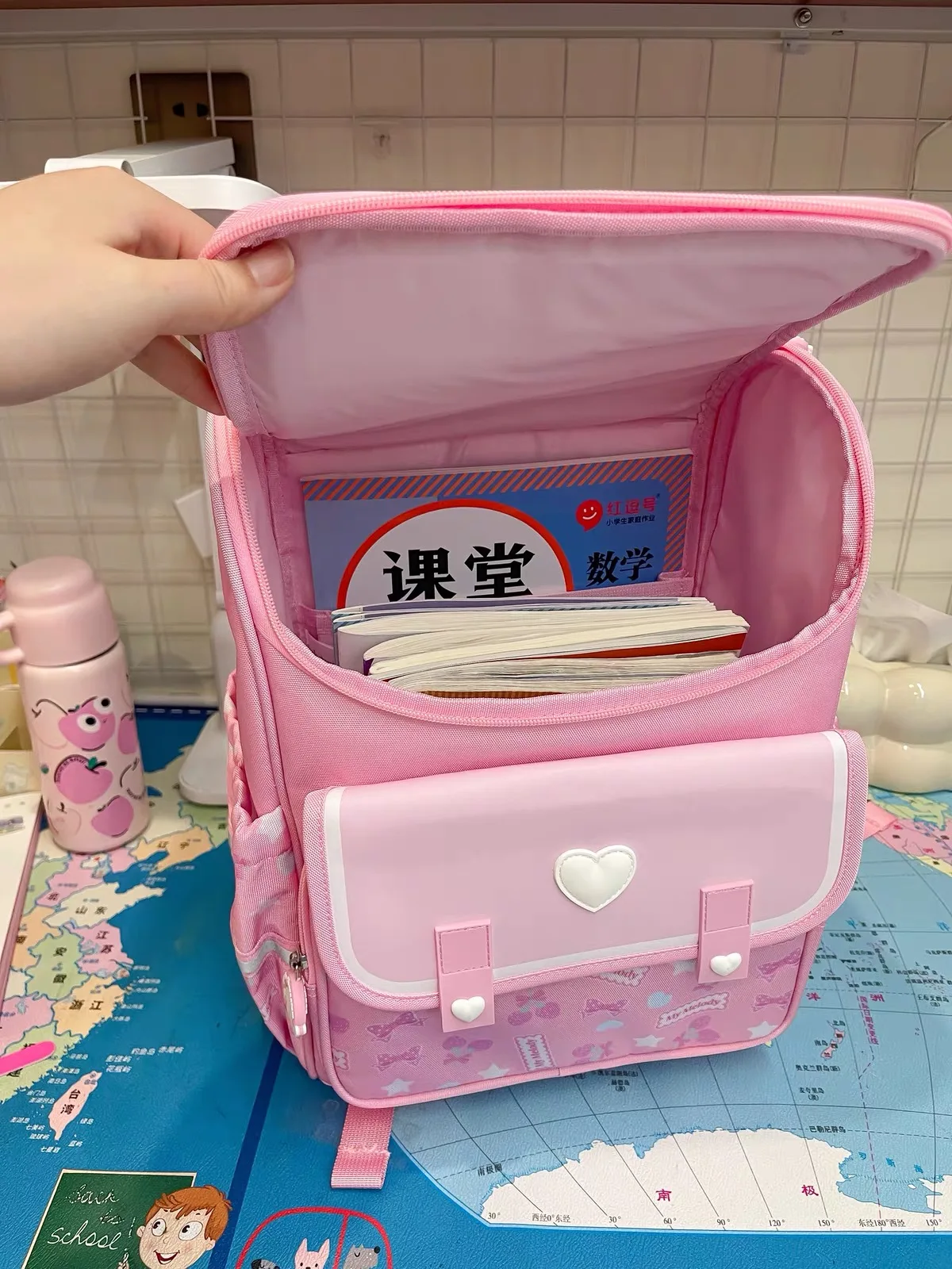 Sanrio Kuromi Primary School Daily Use Bag Ergonomic Multi-Compartment Lightweight Spine Support Wide Shoulder Straps Backpack