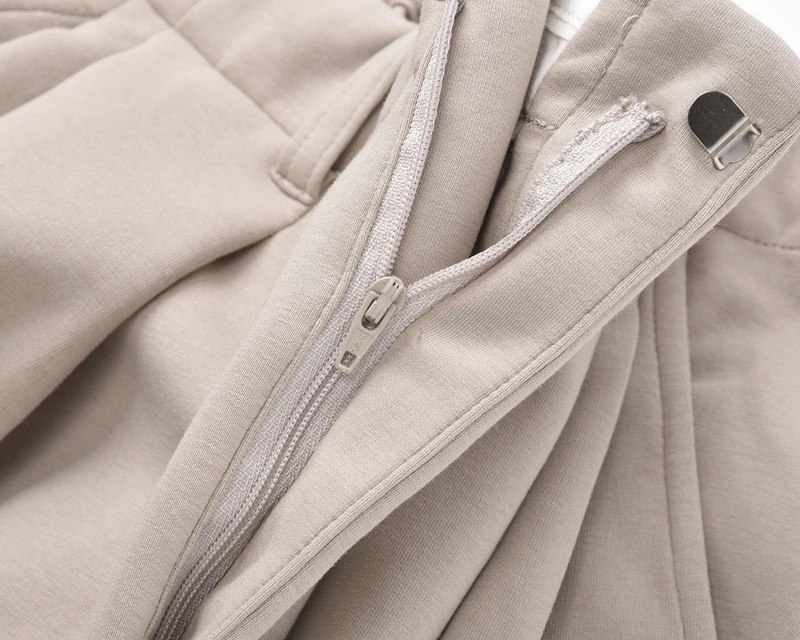 Old Money Aesthetic Shorts Men Elastic Waist Wide Leg Relaxed Fit Casual Dress Business Shorts Lightweight Solid Color Pleated