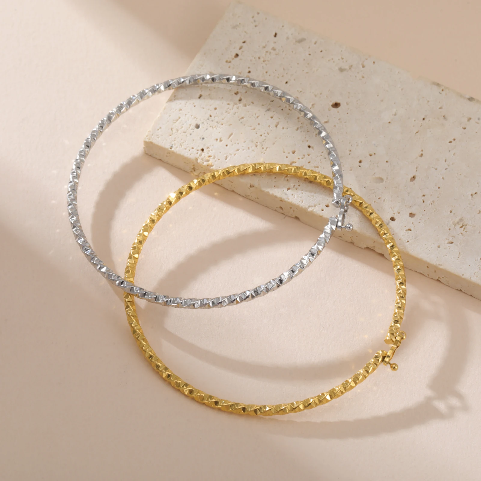 Cazador Stainless Steel Bracelet for Women Gold Plated Bangles Waterproof Jewelry Party Wedding Birthday Gift 2026 Trendy New