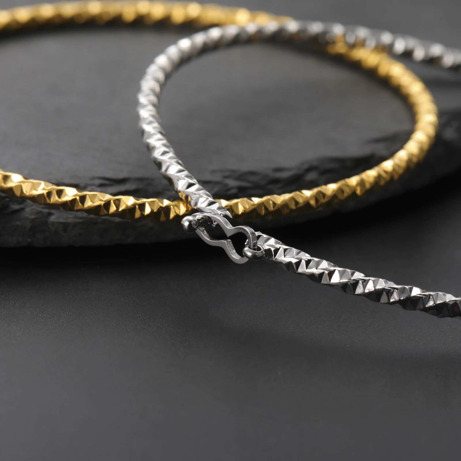 Cazador Stainless Steel Bracelet for Women Gold Plated Bangles Waterproof Jewelry Party Wedding Birthday Gift 2026 Trendy New