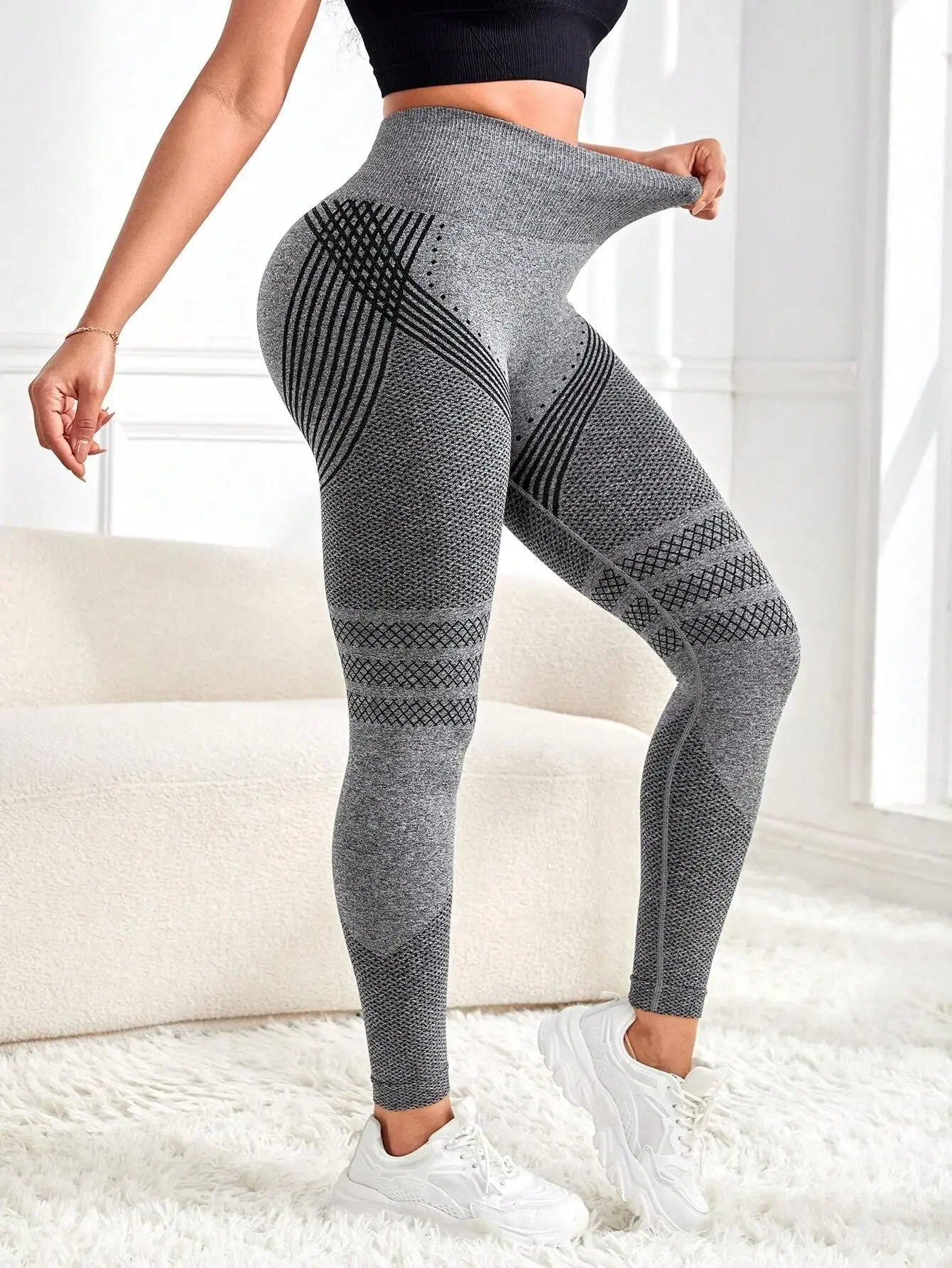 Seamless Knit Leggings for Women Elastic High Waist Tights Gym Trainning Hip Lift Quick Drying and Breathable Fitness Yoga Pants