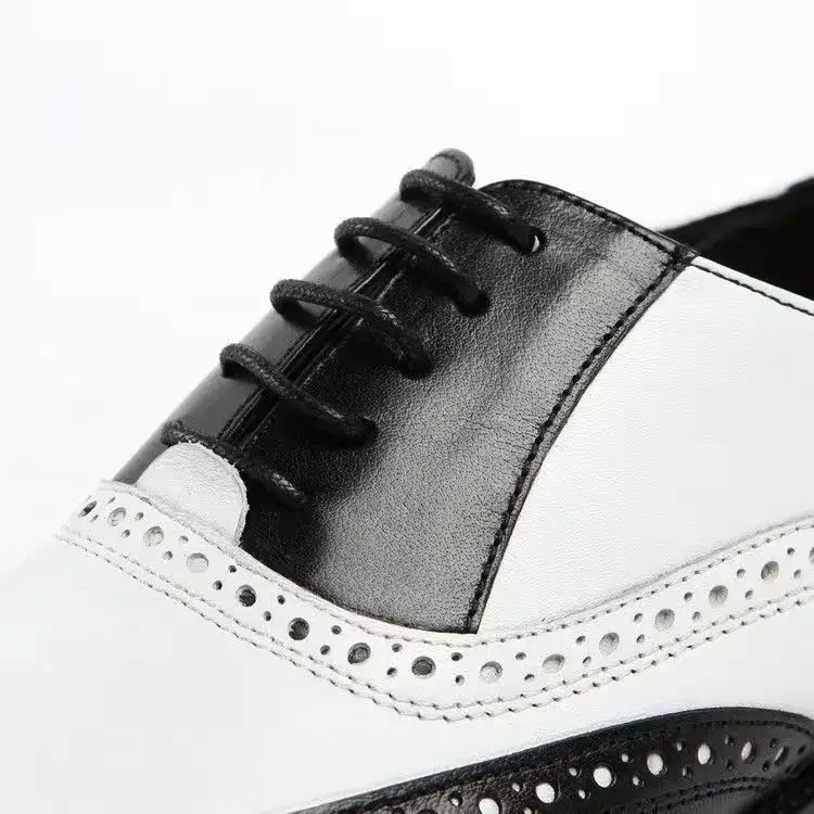 Luxury Men Brogue Shoes High Quality Lace-Up Dress Shoes for Men All Match Oxford Shoe Fashion Point Toe Men Party Wedding Shoes