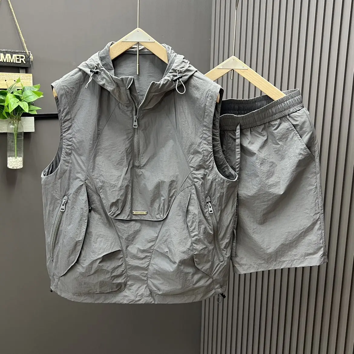 Casual Hooded Sleeveless Suit Men's Summer Workwear Thin Loose Fashion Couple Sleeveless Waistcoat Shorts Two-Piece Set