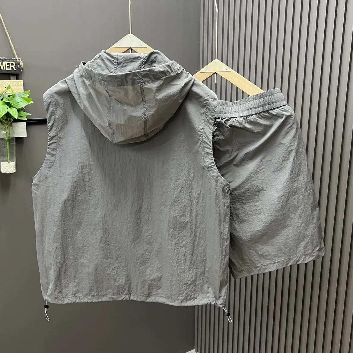Casual Hooded Sleeveless Suit Men's Summer Workwear Thin Loose Fashion Couple Sleeveless Waistcoat Shorts Two-Piece Set