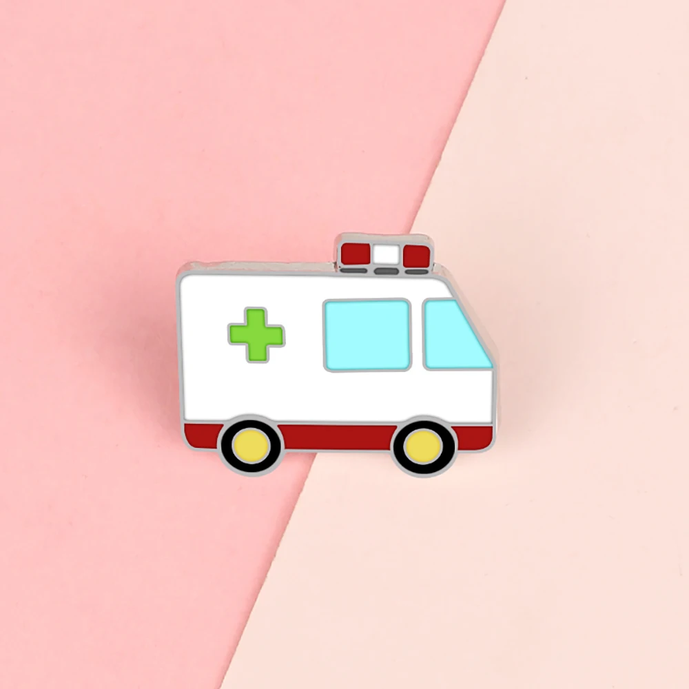 30 Styles Medical Enamel Brooch Syring Heart Stethoscope Pins for Nurse Doctor Cartoon Lovely Backpack Lapel Badge Jewelry Gifts