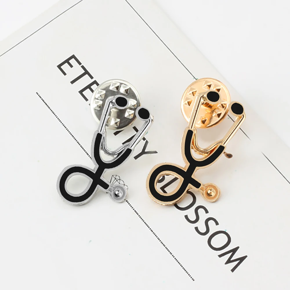 30 Styles Medical Enamel Brooch Syring Heart Stethoscope Pins for Nurse Doctor Cartoon Lovely Backpack Lapel Badge Jewelry Gifts
