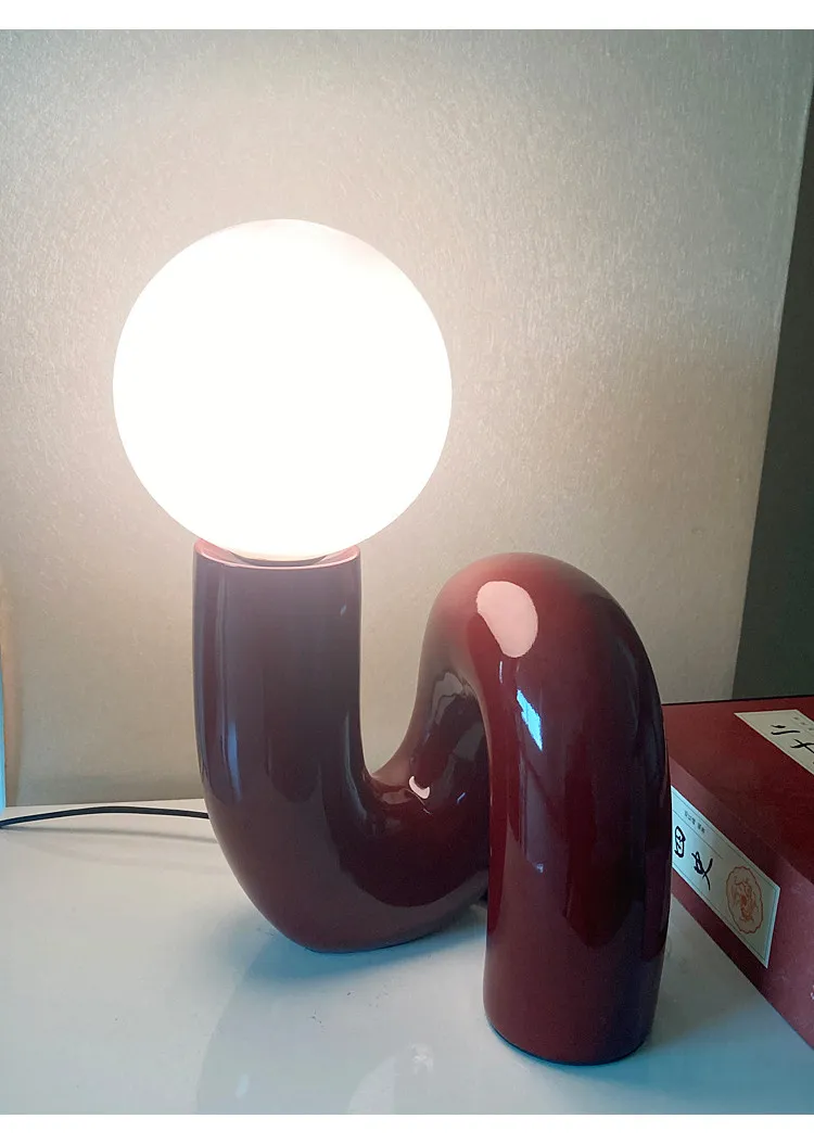 American-Style Nordic Resin Glass Atmosphere Bedroom Bedside Lamp Decoration Piece Art Tabletop Children's Room Desk Lamp G9