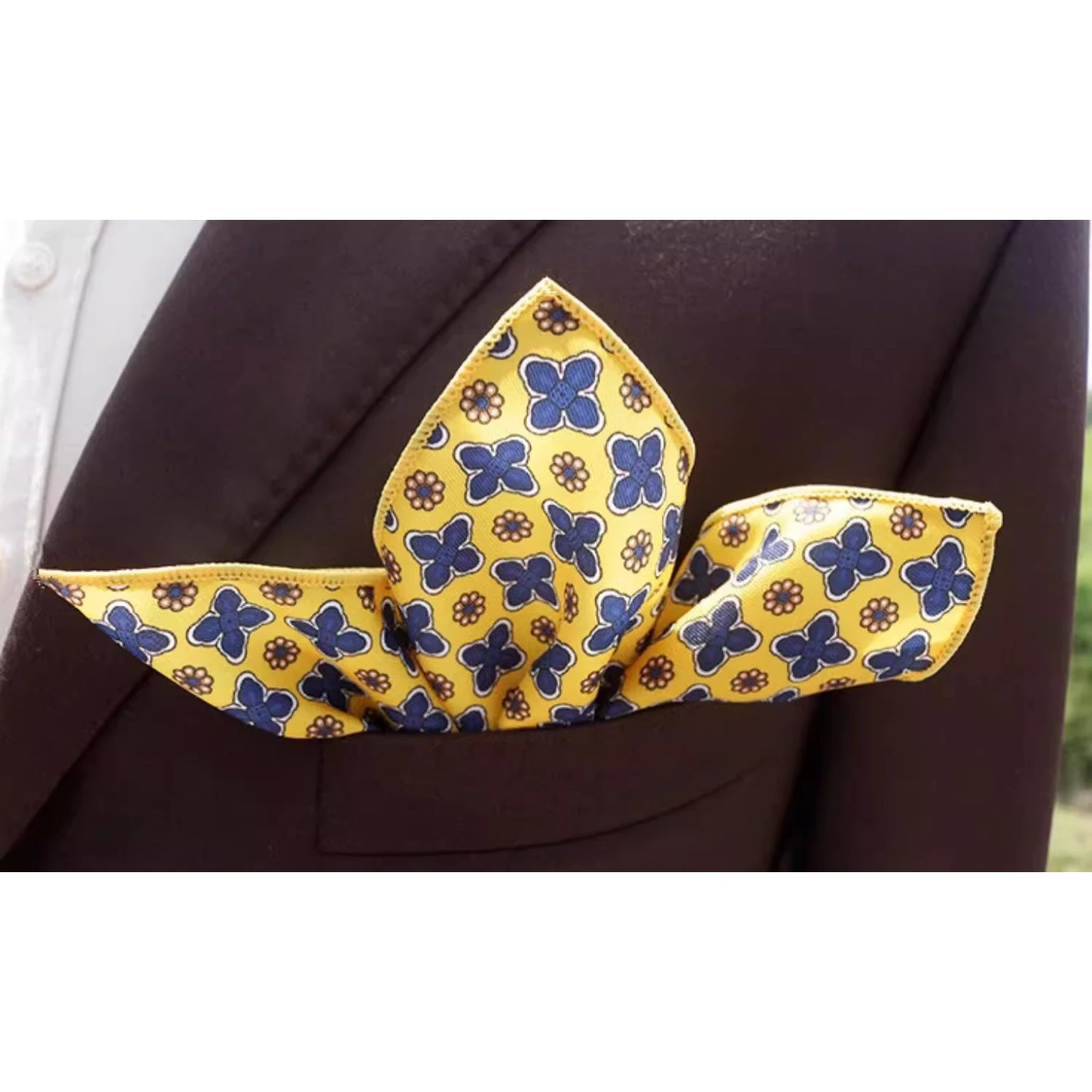 2025 New Floral Printed Pocket Square For Men Formal Silky Soft Handkerchief Wedding Suit Accessories Fashion Brown Yellow Hanky