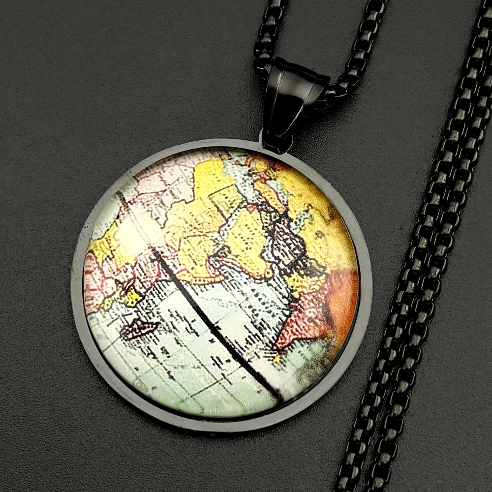 Vintage World Map Pendant Necklace For Women Men Stainless Steel Gold Color Window Travel Explorer Fashion Chain Jewelry Gifts
