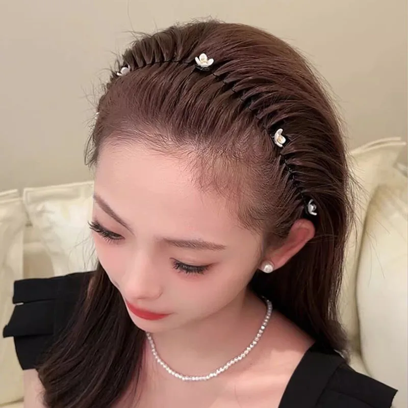 Vintage Camellia Flower Pearl Metal Long Hair Comb For Women Broken Hair Finish Headband Tool Hair Clip Fashion Hair Accessories