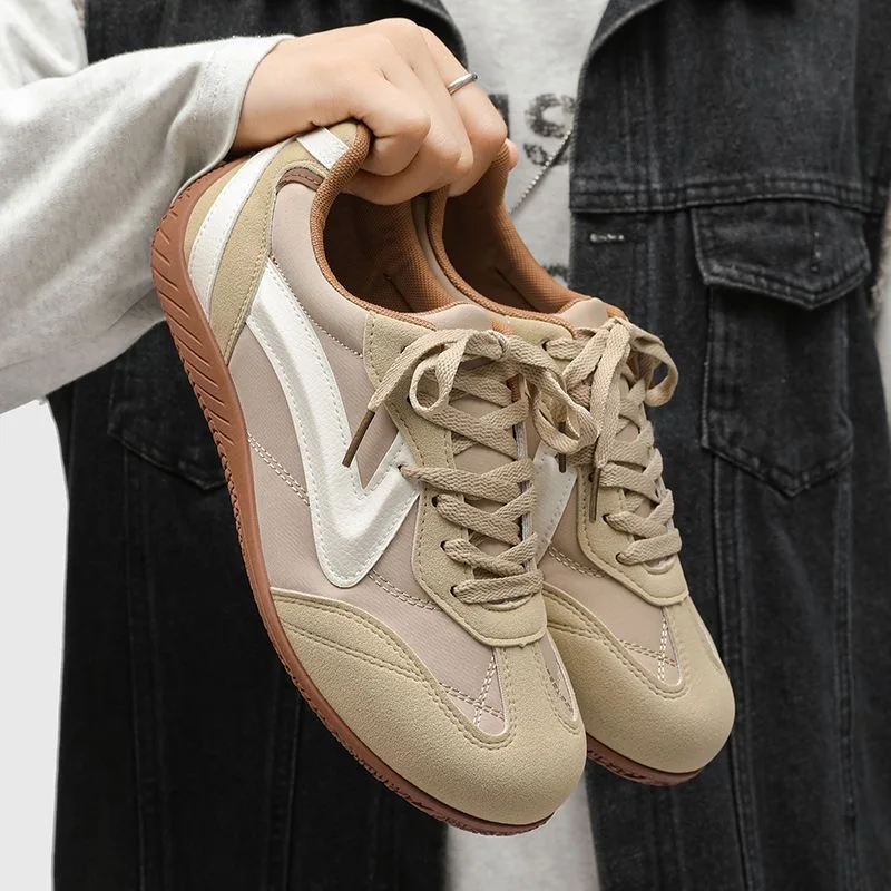 2026 New Couple Style Casual Athletic Shoes - Thin-Soled, Low-Top Sneakers, Trendy, Versatile Racing Shoes