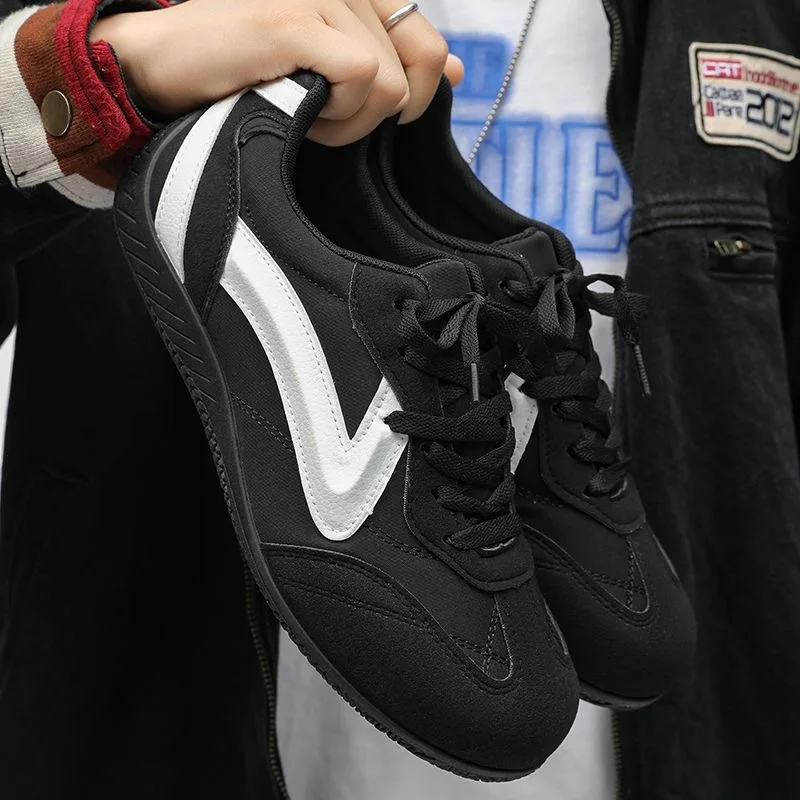2026 New Couple Style Casual Athletic Shoes - Thin-Soled, Low-Top Sneakers, Trendy, Versatile Racing Shoes
