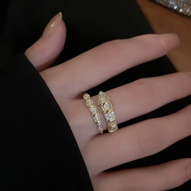 Versatile Fashion Trendy Snake Shaped Opening Rings for Women High-end Exquisite Zircon Adjustable Rings Jewelry Accessories