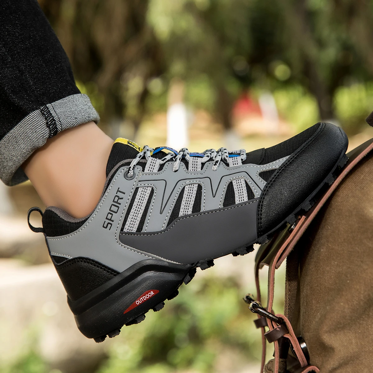 Men's Casual Shoes,Anti-Collision Toe Hiking Sports Shoes,Breathable And Non-Slip,All-terrain Camping Mountain Walking Shoes