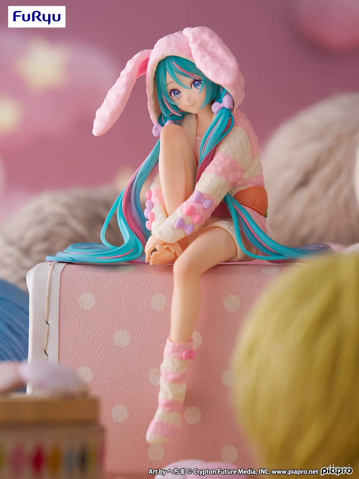 15CM Anime HATSUNE MIKU Figure Noodle Stopper Figure Rabbit Ear Pajamas Model Toy Doll Aciton Figure Collection Gift PVC