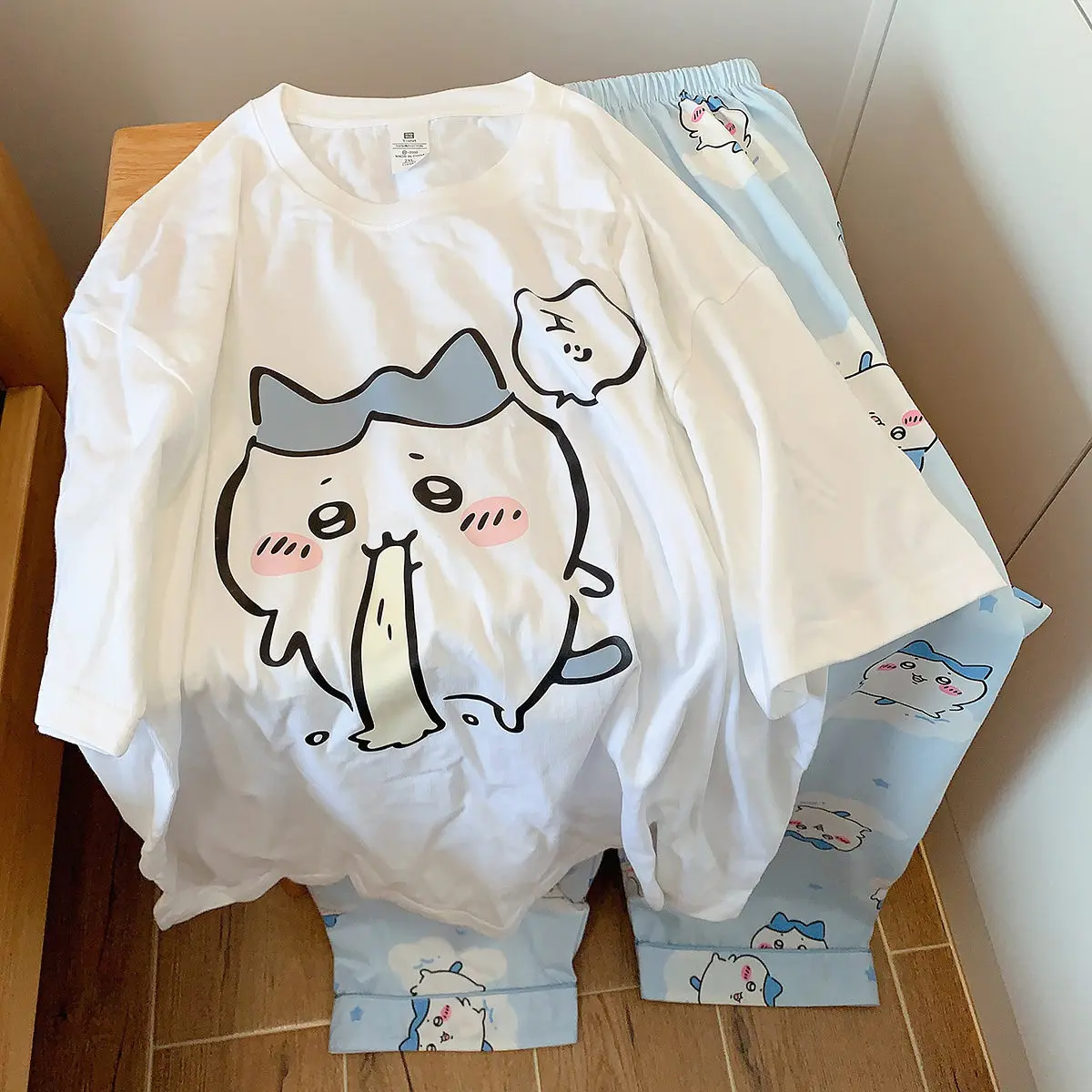 Oversized White Tops for Men Women Chiikawa Group Graphic Tee Cute Japanese Mascot Design Loose Fit Summer Streetwear Anime