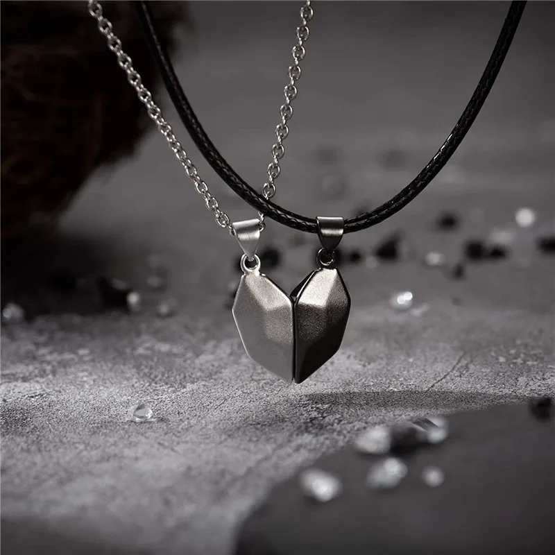 Love Magnet Couple Color Matching Necklace Simple Creative Wishing Stone Heartbreak Stitching-2 Pendant Men and Women
