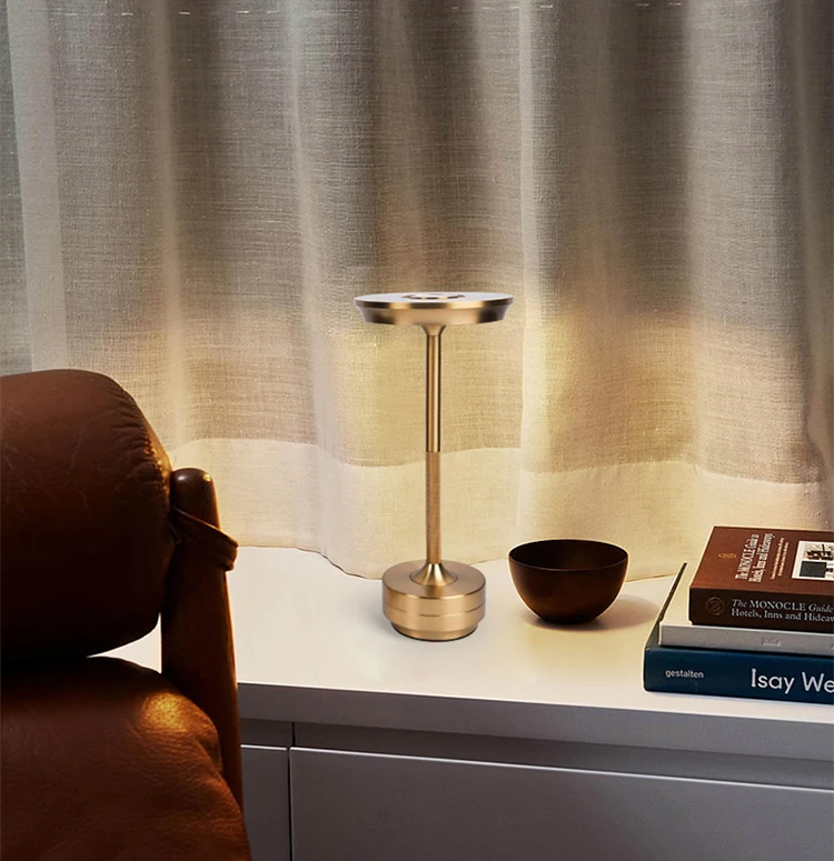 Rechargeable Table Lamp Creative Dining Touch Led Hotel Bar Coffee Pina Pro Table Lamp Lampada Da Tavolo Decorative Desk Lamp