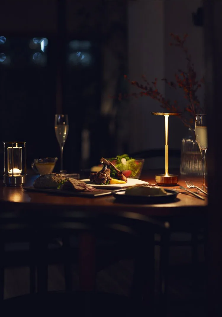 Rechargeable Table Lamp Creative Dining Touch Led Hotel Bar Coffee Pina Pro Table Lamp Lampada Da Tavolo Decorative Desk Lamp