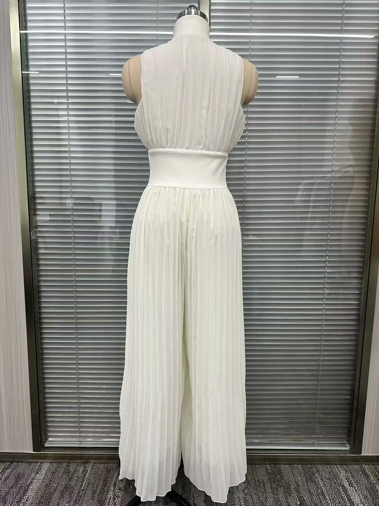 Women Elegant Chiffon Sleeveless Jumpsuit High Waist Pleated Flowy Wide Leg One Piece Overalls Holiday Casual Streetwear Rompers
