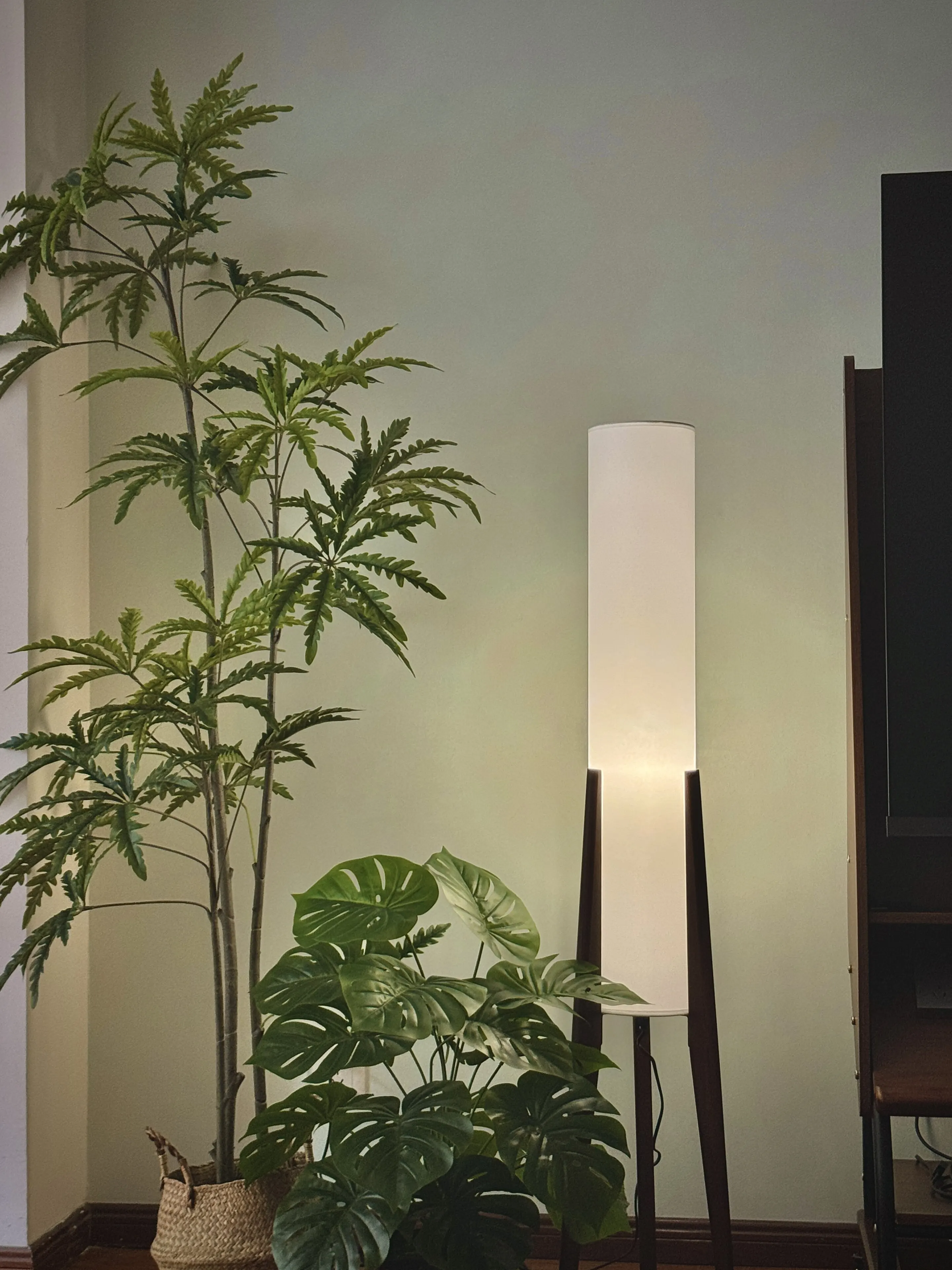 Wabi-sabi Style Wooden Antique-style Floor Lamp Bedroom Living Room Sofa-side Living Room Floor Lamp Indoor Home Decor Fixture
