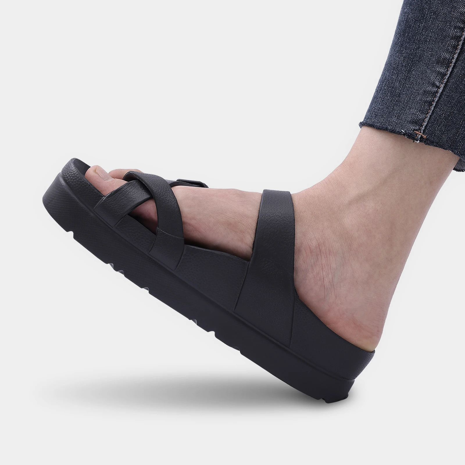 KIDMI New Fashion Women Sandals Comfortable Women's Slippers High Quality EVA Women Flip-flops Nonslip Soft Integrated Slippers