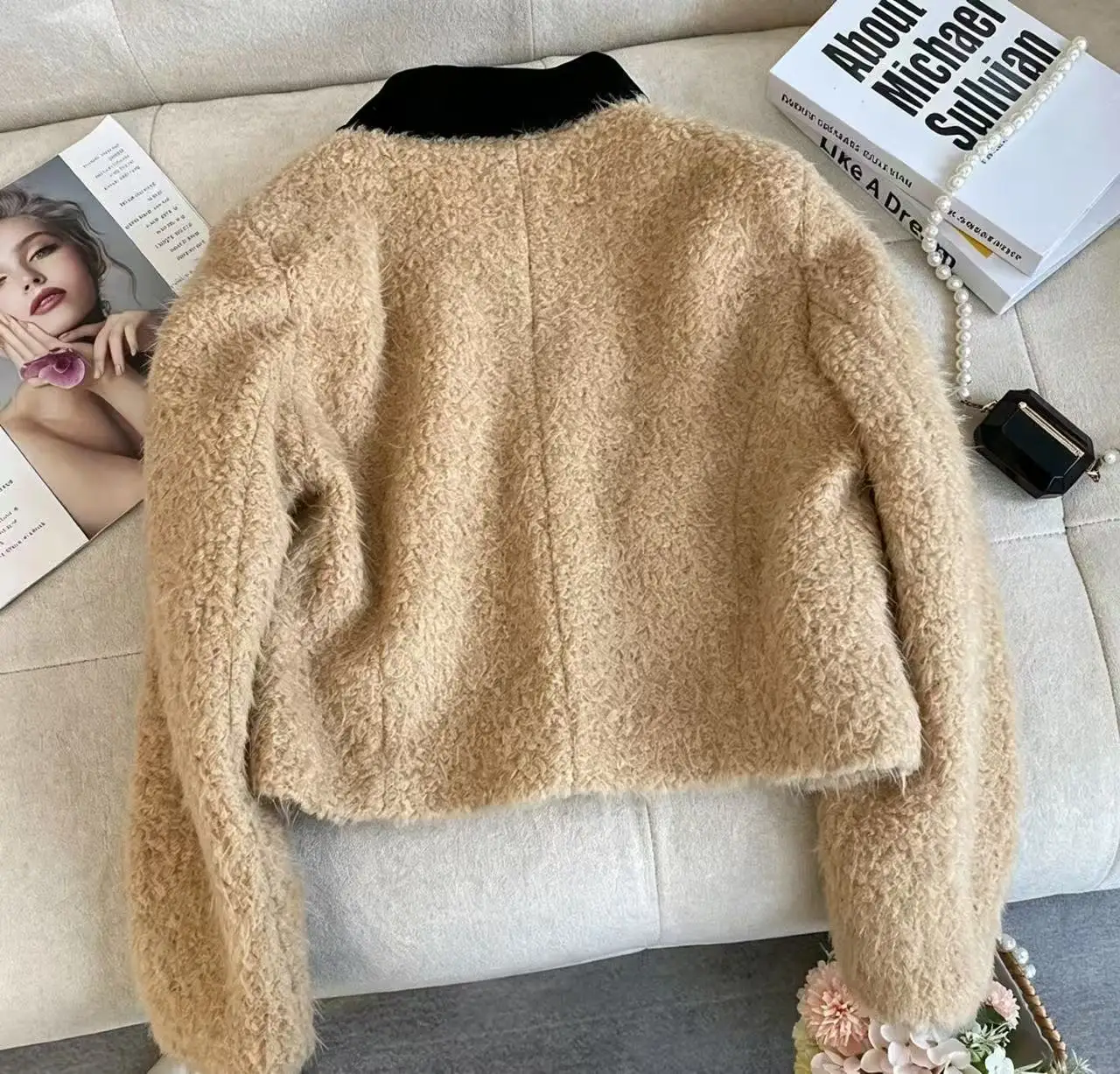 French Camel Faux Lamb Short Jacket for Women Winter Thick Warm Outerwear Female Color Block Turndown Collar Jacket with Pockets