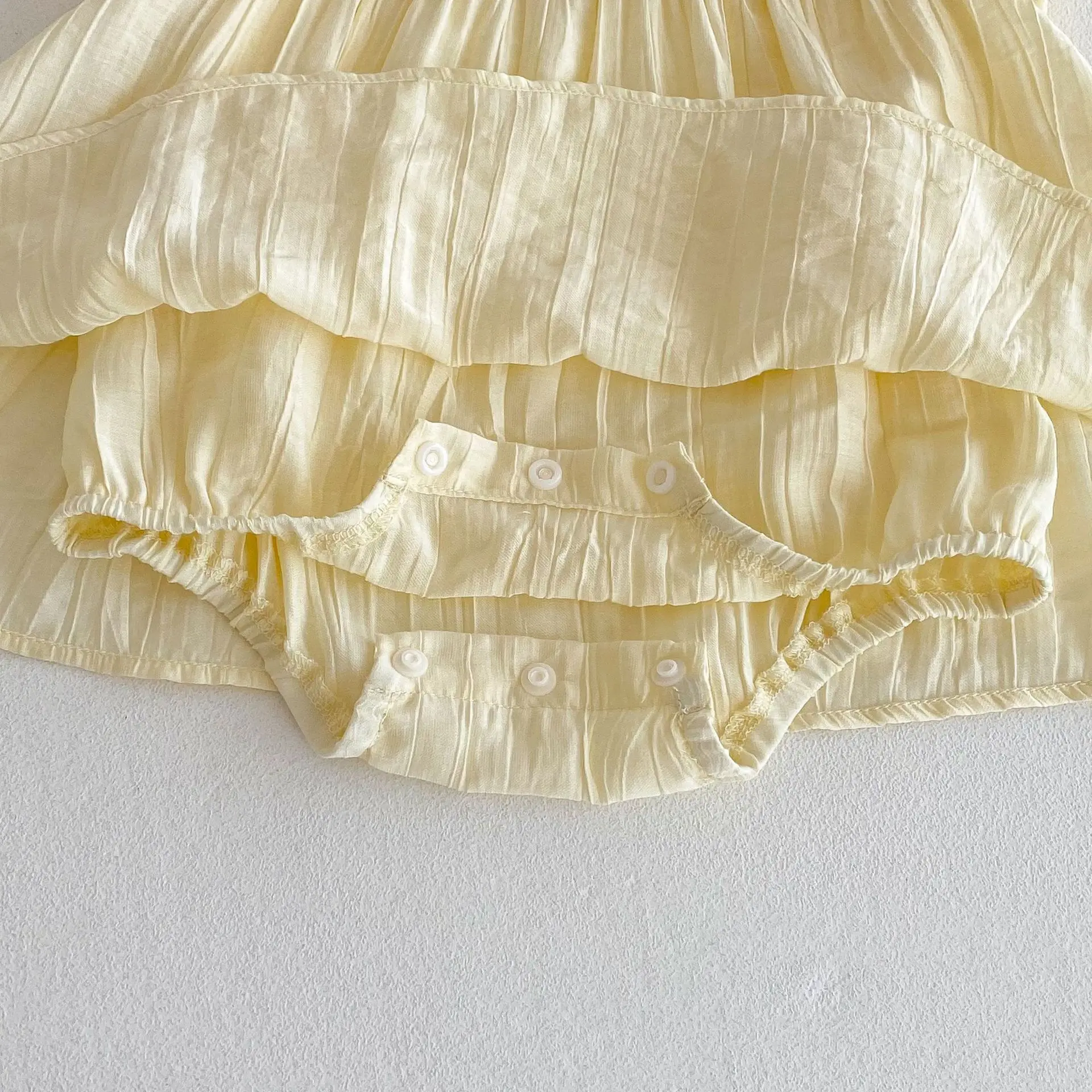 Baby Embroidery Bag Fart Dress 2025 New Summer Female Baby Korean Version Flying Sleeve Skirt Newborn Solid Color Clothes