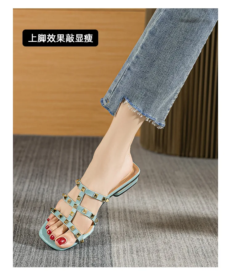 2026 Summer New Niche Design Metal Riveted Slippers Square with Real Casual Square Wear Fashion Large Size Women's Sandals 35-43