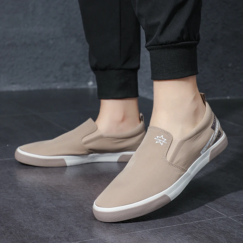 Men's Canvas Shoes New Spring Anti-slip Lightweight Breathable Slip On Wear-Resisting Korean Shoes SS23170